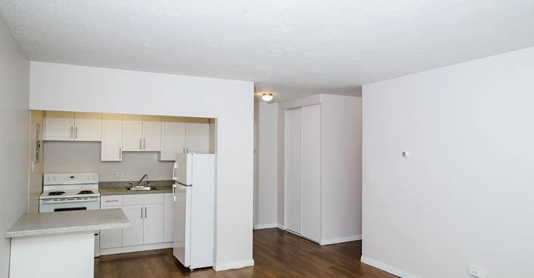 2300 Portage Avenue, Winnipeg, MB, R3J 0M4 - 4