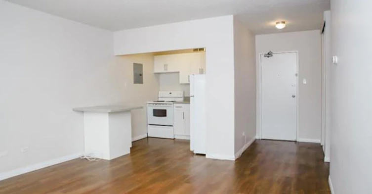 2300 Portage Avenue, Winnipeg, MB, R3J 0M4 - 5