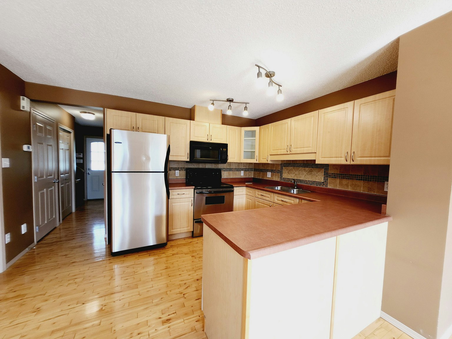409 Hudson Court Northwest, Edmonton, AB, T6V 1S7