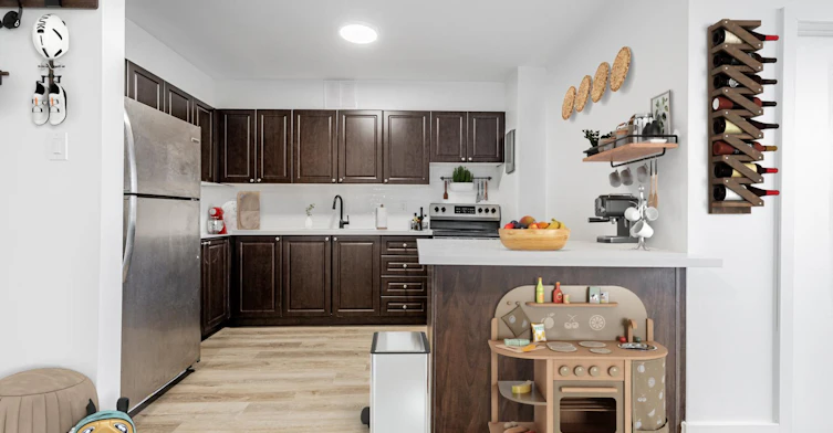 8 Park Vista, Toronto, ON, M4B 1A1 - 14