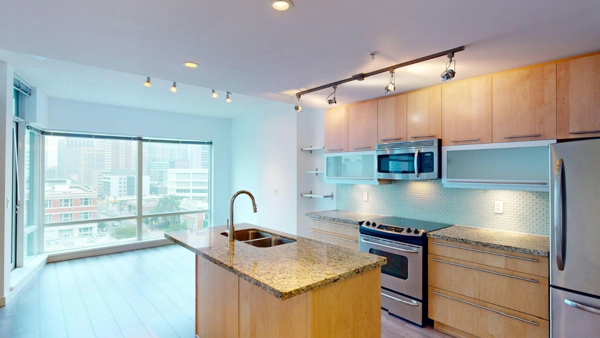 215 13 Avenue SW, Calgary, AB, T2R 0V6