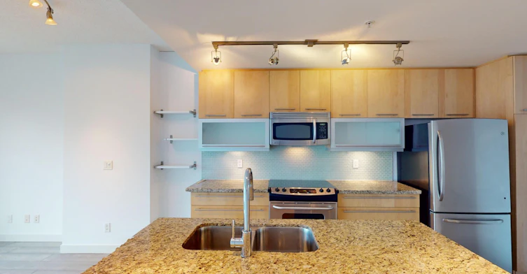 215 13 Avenue SW, Calgary, AB, T2R 0V6 - 2