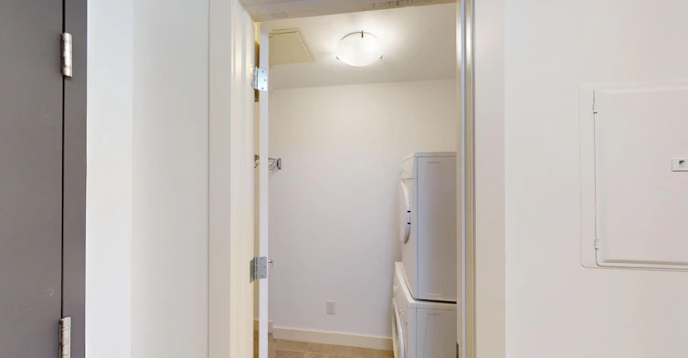 215 13 Avenue SW, Calgary, AB, T2R 0V6 - 8