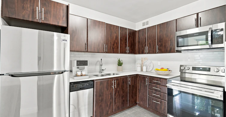 4190 Bathurst Street, Toronto, ON, M3H 3N5 - 3