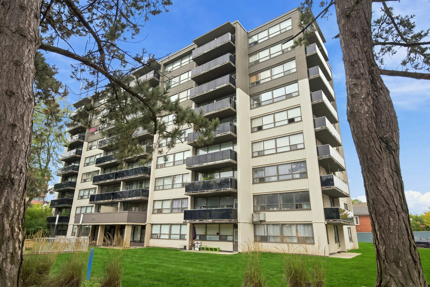 4190 Bathurst Street, Toronto, ON, M3H 3N5 - 19