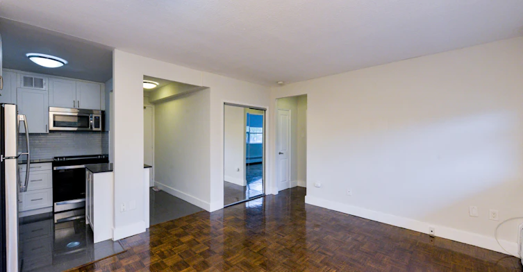 4190 Bathurst Street, Toronto, ON, M3H 3N5 - 19