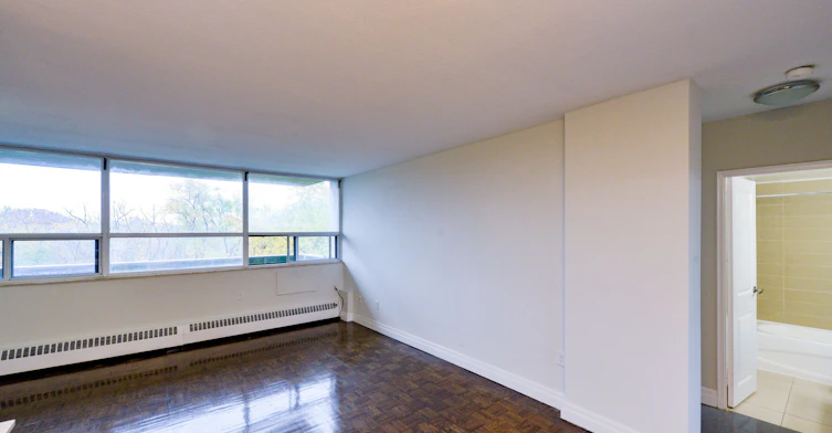 4190 Bathurst Street, Toronto, ON, M3H 3N5 - 8
