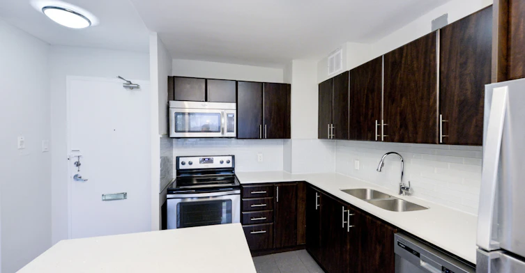 4190 Bathurst Street, Toronto, ON, M3H 3N5 - 4