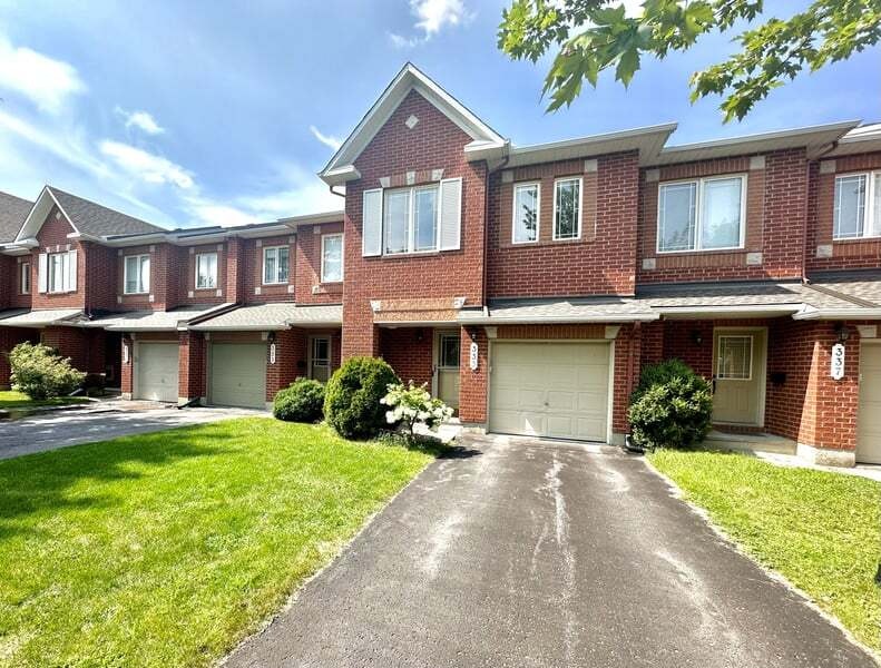 335 Bryarton Street, Ottawa, ON, K1C 7R6
