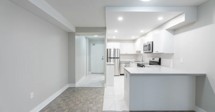 Unit C-3575 Kaneff Crescent, Mississauga, ON, L5A 3Y5 - 8