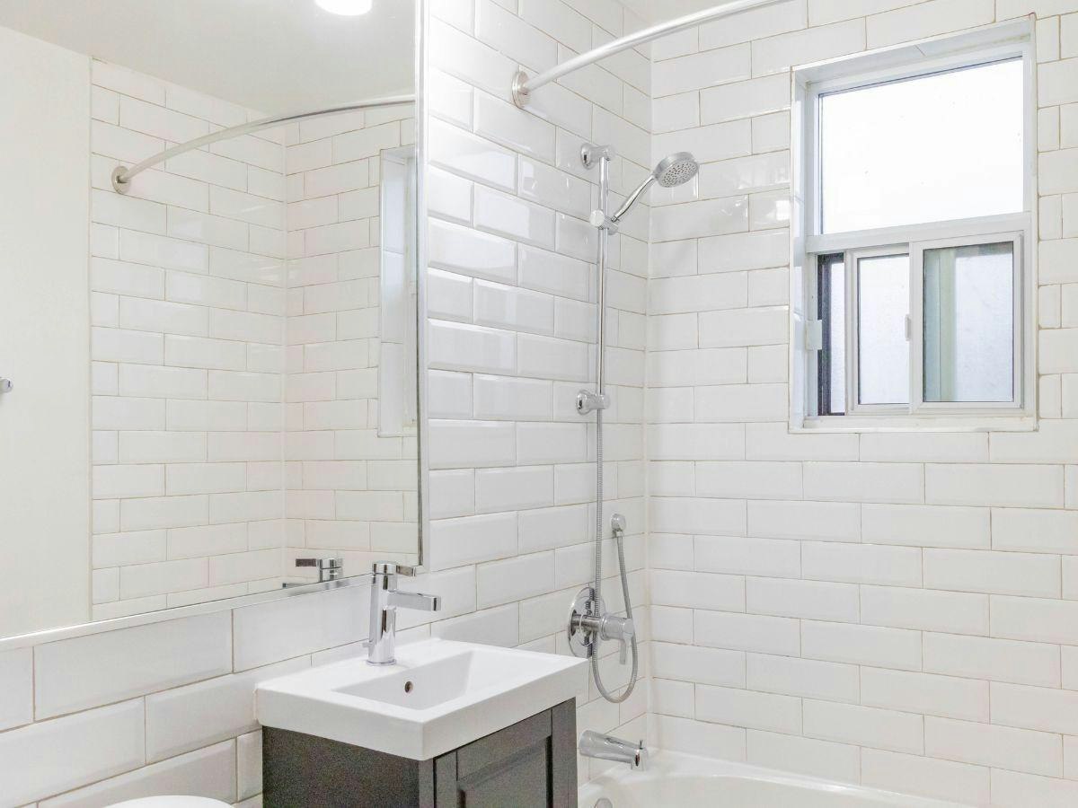 3015-F08-2406 Queen Street East, Toronto, ON, M1N 1A2 - 6