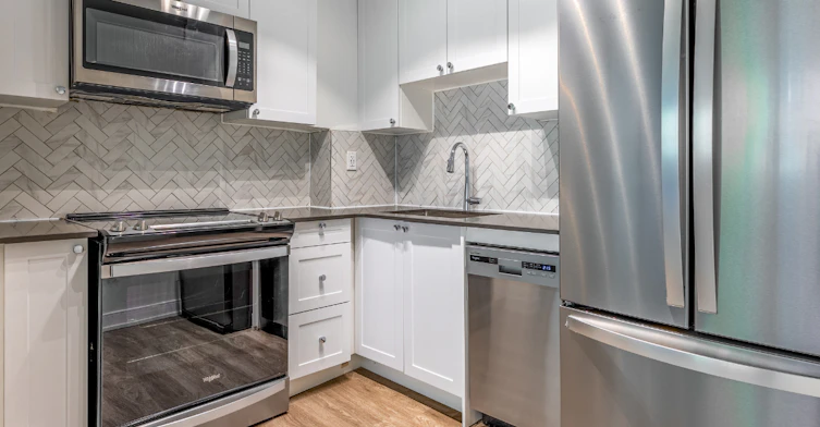 3017-B14-2406 Queen Street East, Toronto, ON, M1N 1A2 - 4