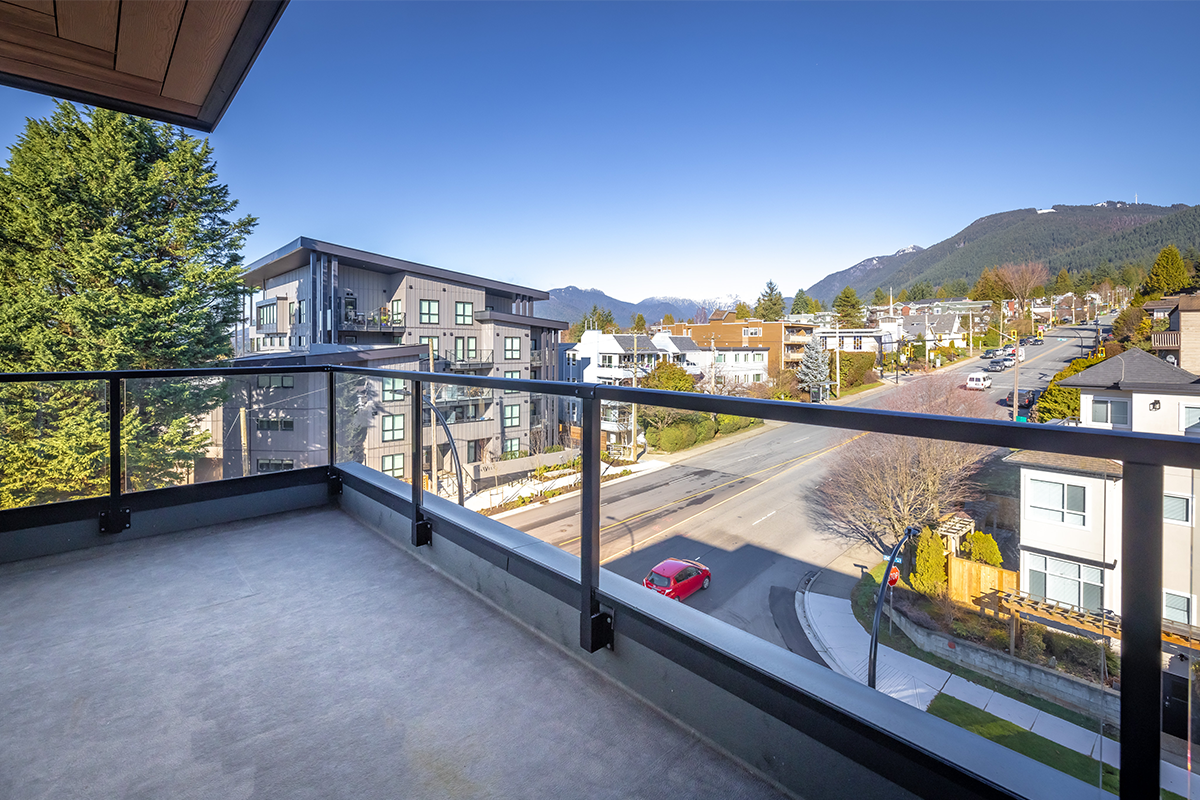2590 Lonsdale Avenue, North Vancouver, BC, V7N 3H8 - 4