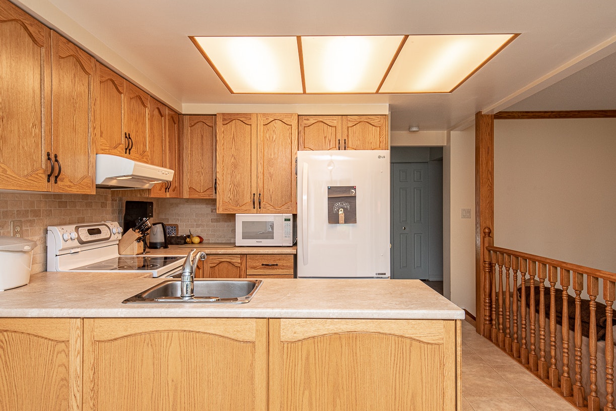 18 Hesse Crescent, Ottawa, ON, K2S 1E4 - 7