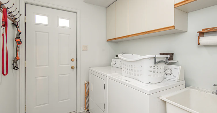 18 Hesse Crescent, Ottawa, ON, K2S 1E4 - 15