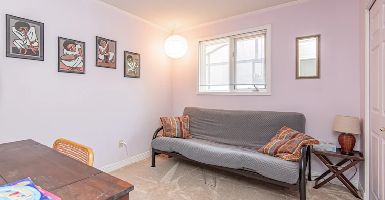 18 Hesse Crescent, Ottawa, ON, K2S 1E4 - 18