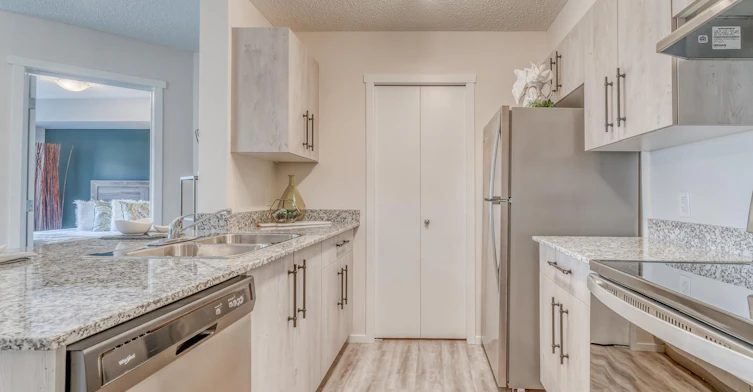 6303 Elston Gate Northwest, Edmonton, AB, T6M 1L7 - 3