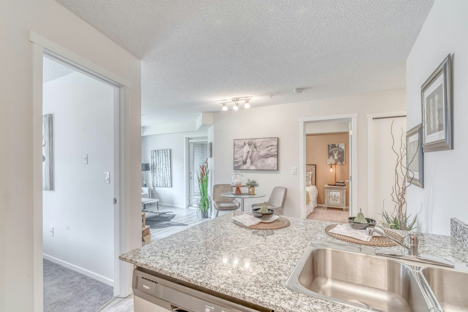 6303 Elston Gate Northwest, Edmonton, AB, T6M 1L7 - 6