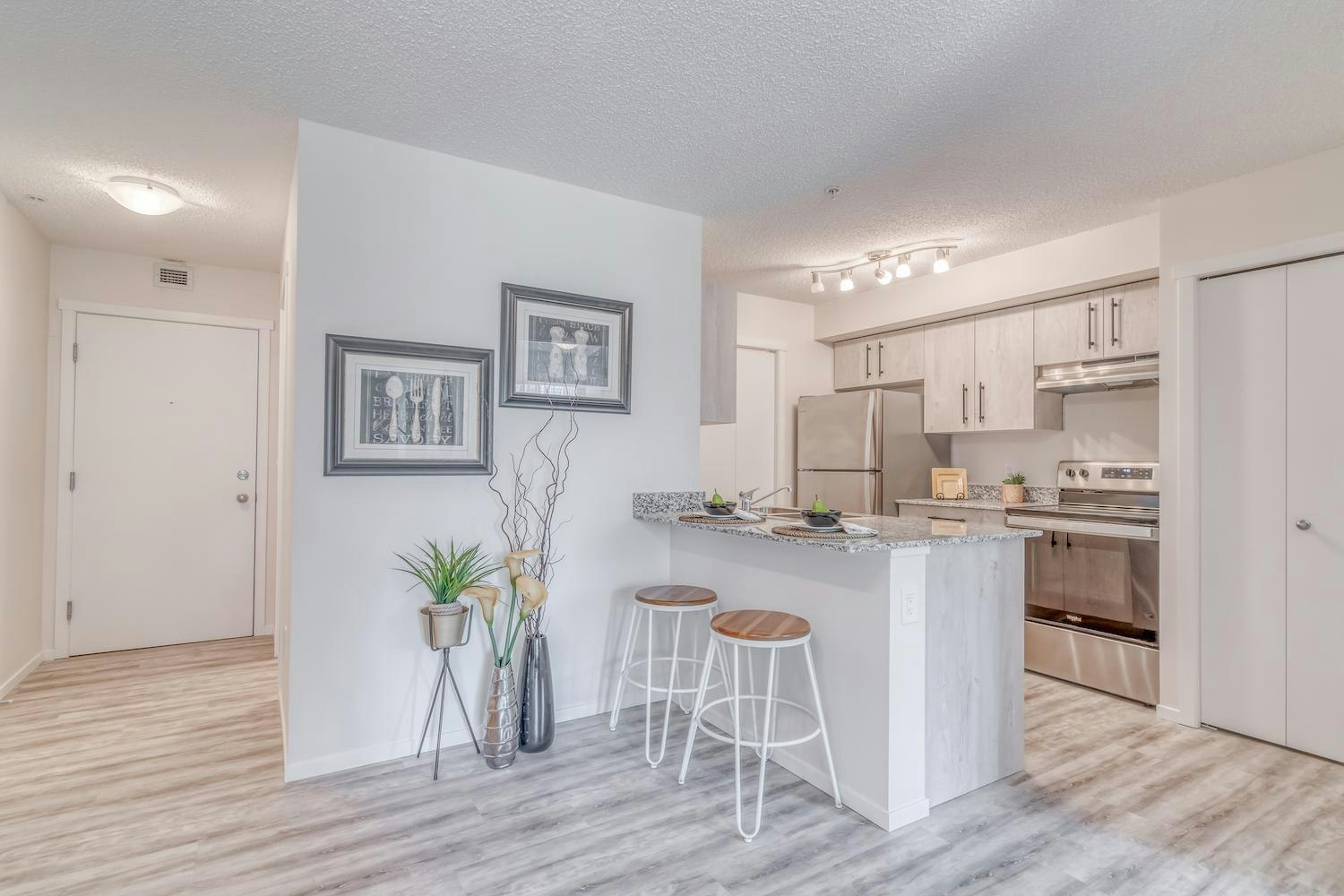 6303 Elston Gate Northwest, Edmonton, AB, T6M 1L7 5