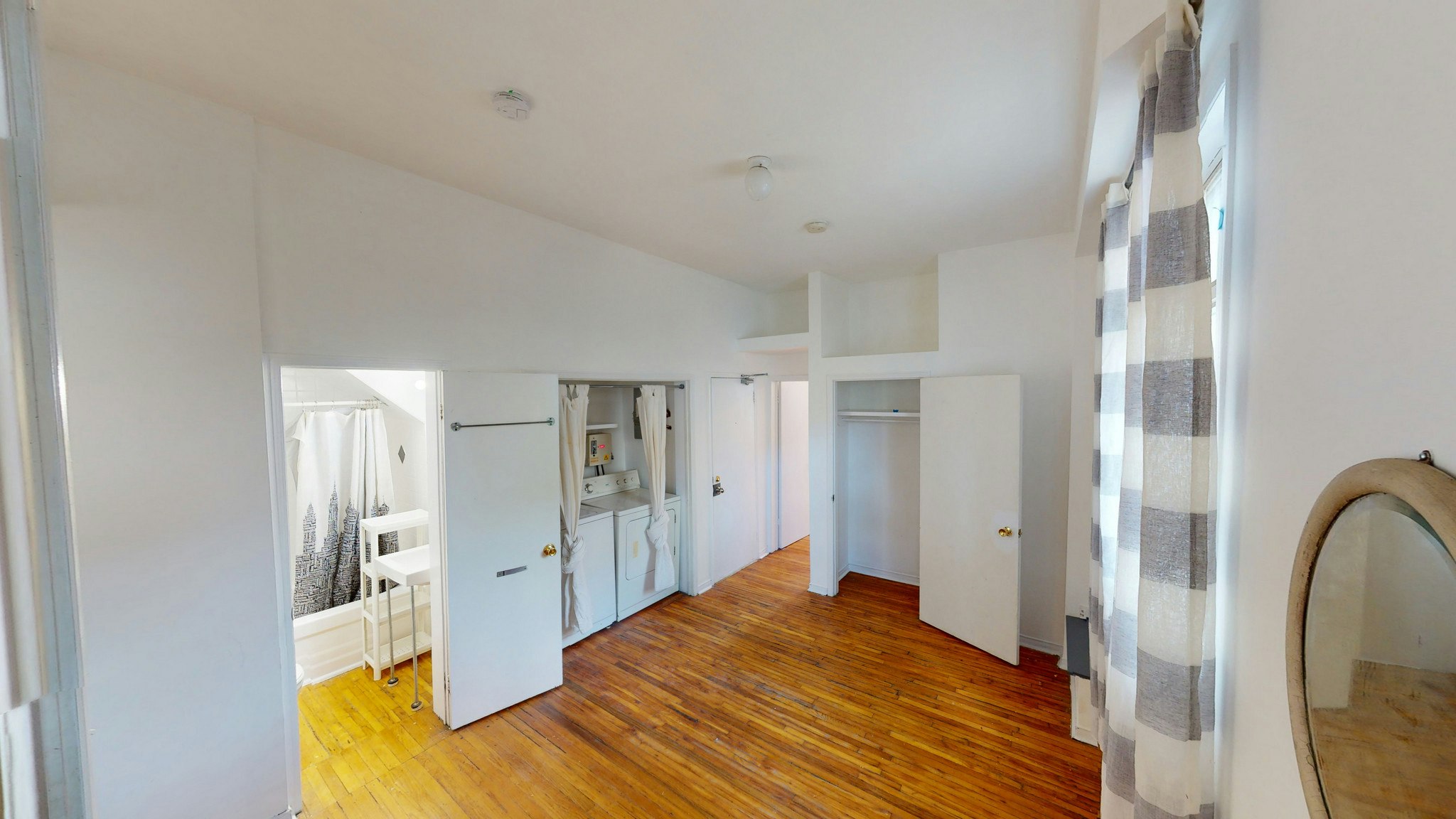 4-221 Bathurst Street, Toronto, ON, M5T 2S2 - 11