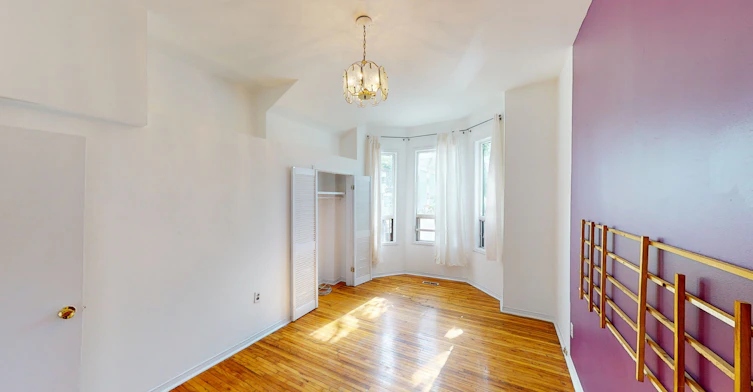 4-221 Bathurst Street, Toronto, ON, M5T 2S2 - 3