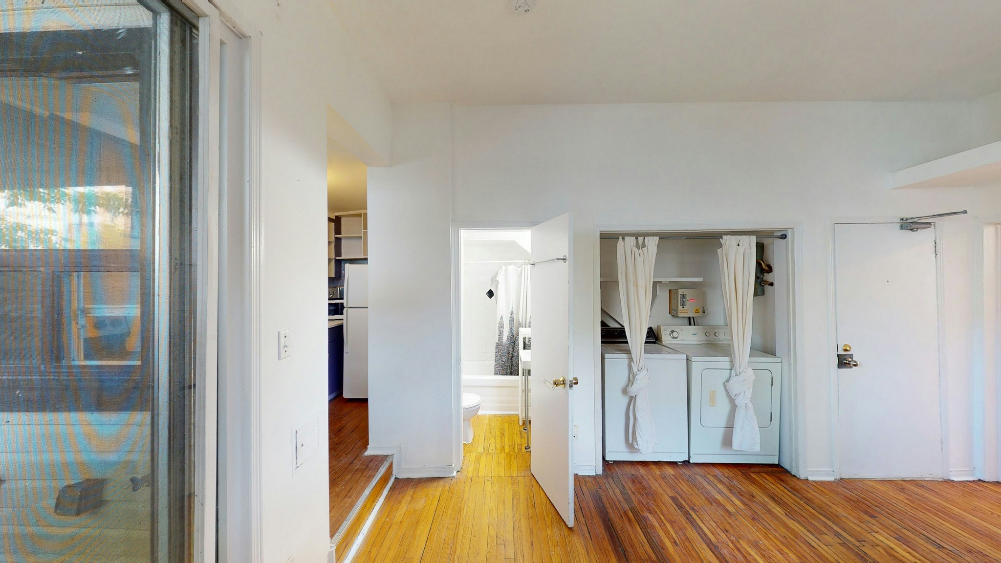 4-221 Bathurst Street, Toronto, ON, M5T 2S2 - 12