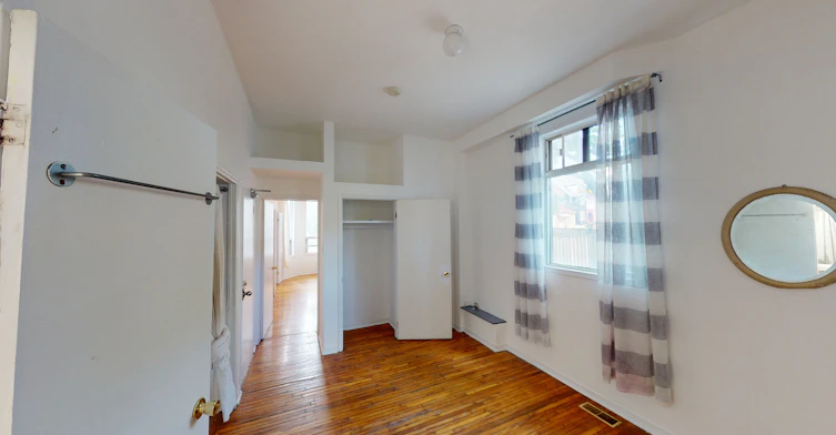 4-221 Bathurst Street, Toronto, ON, M5T 2S2 - 7