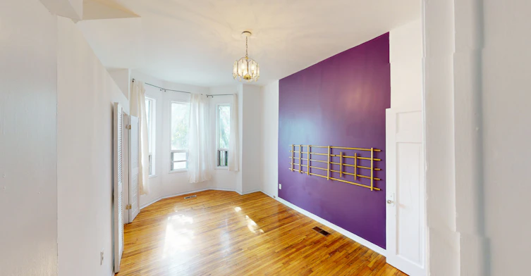 4-221 Bathurst Street, Toronto, ON, M5T 2S2