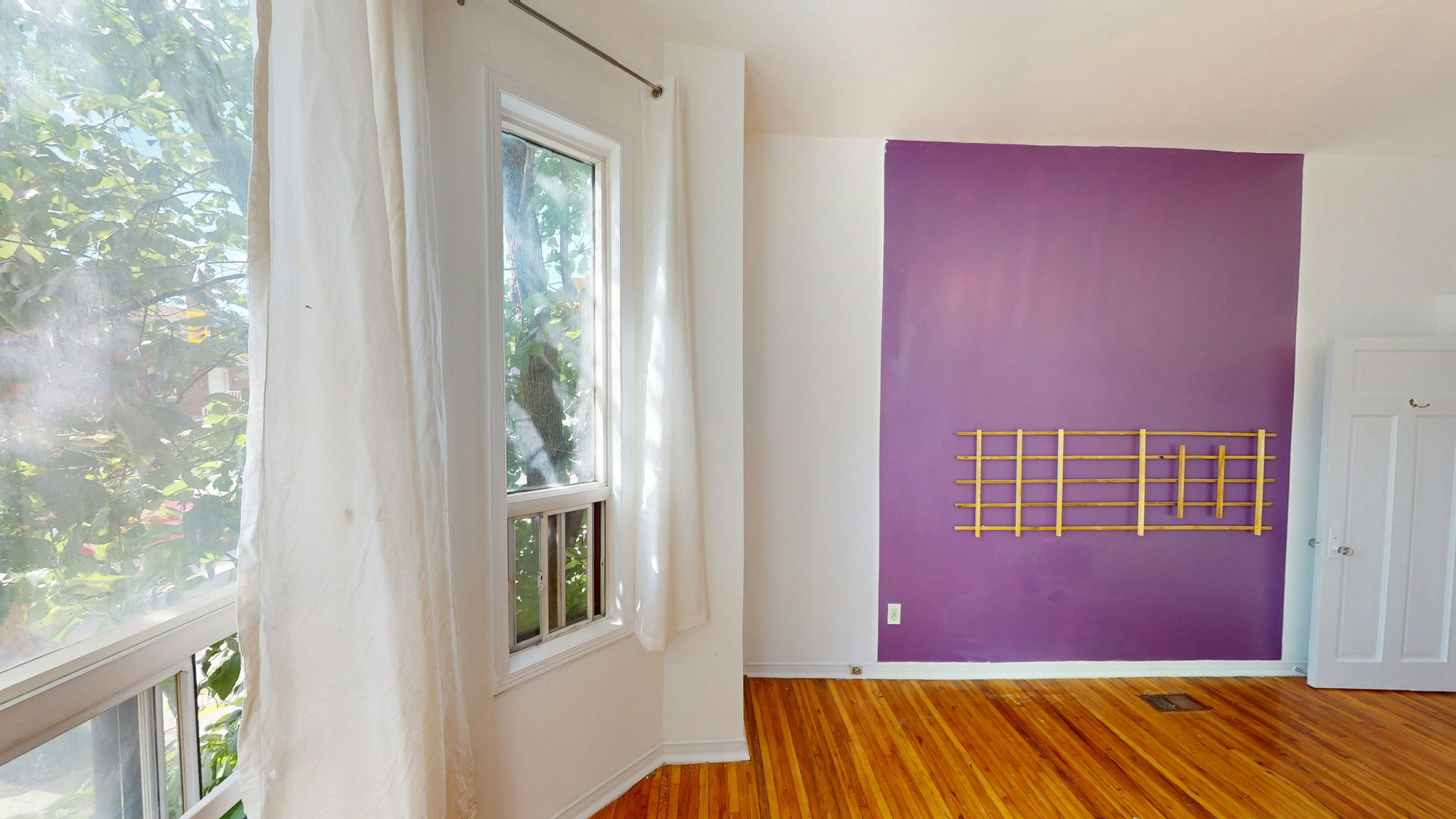 4-221 Bathurst Street, Toronto, ON, M5T 2S2 - 4