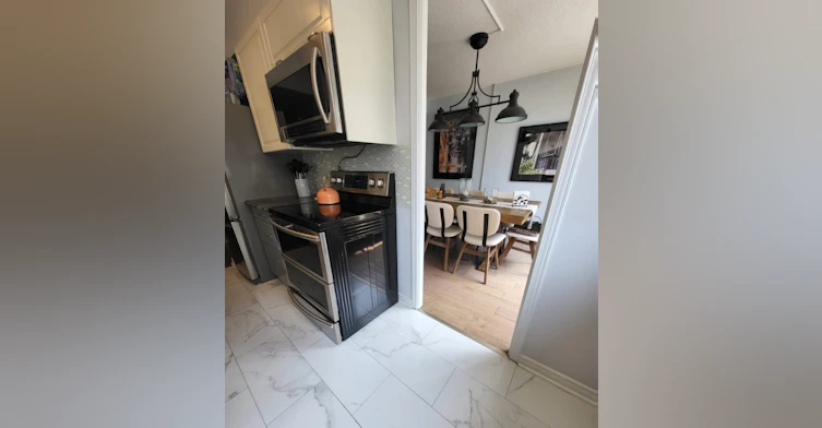 1013-633 Bay Street, Toronto, ON, M5G 2G4 - 12