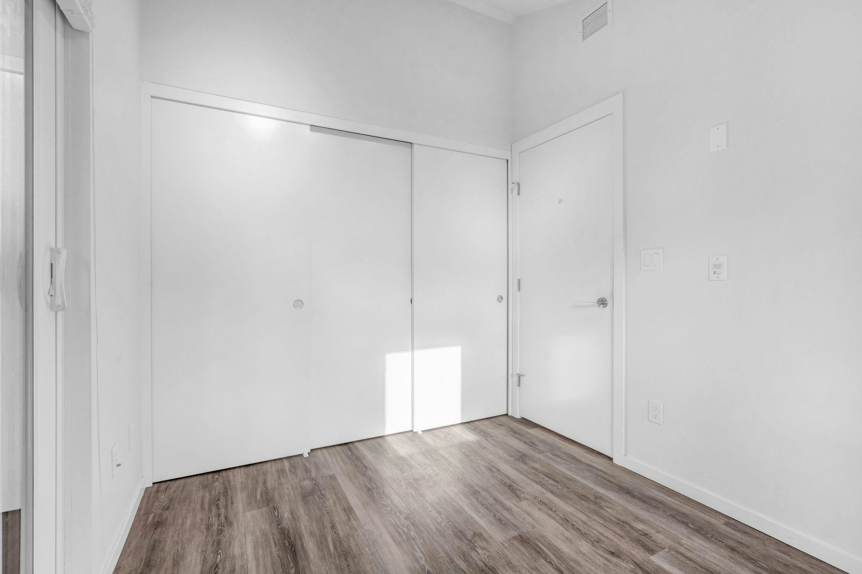 210-1182 Comox Street, Vancouver, BC, V6E 1Z5 - 15
