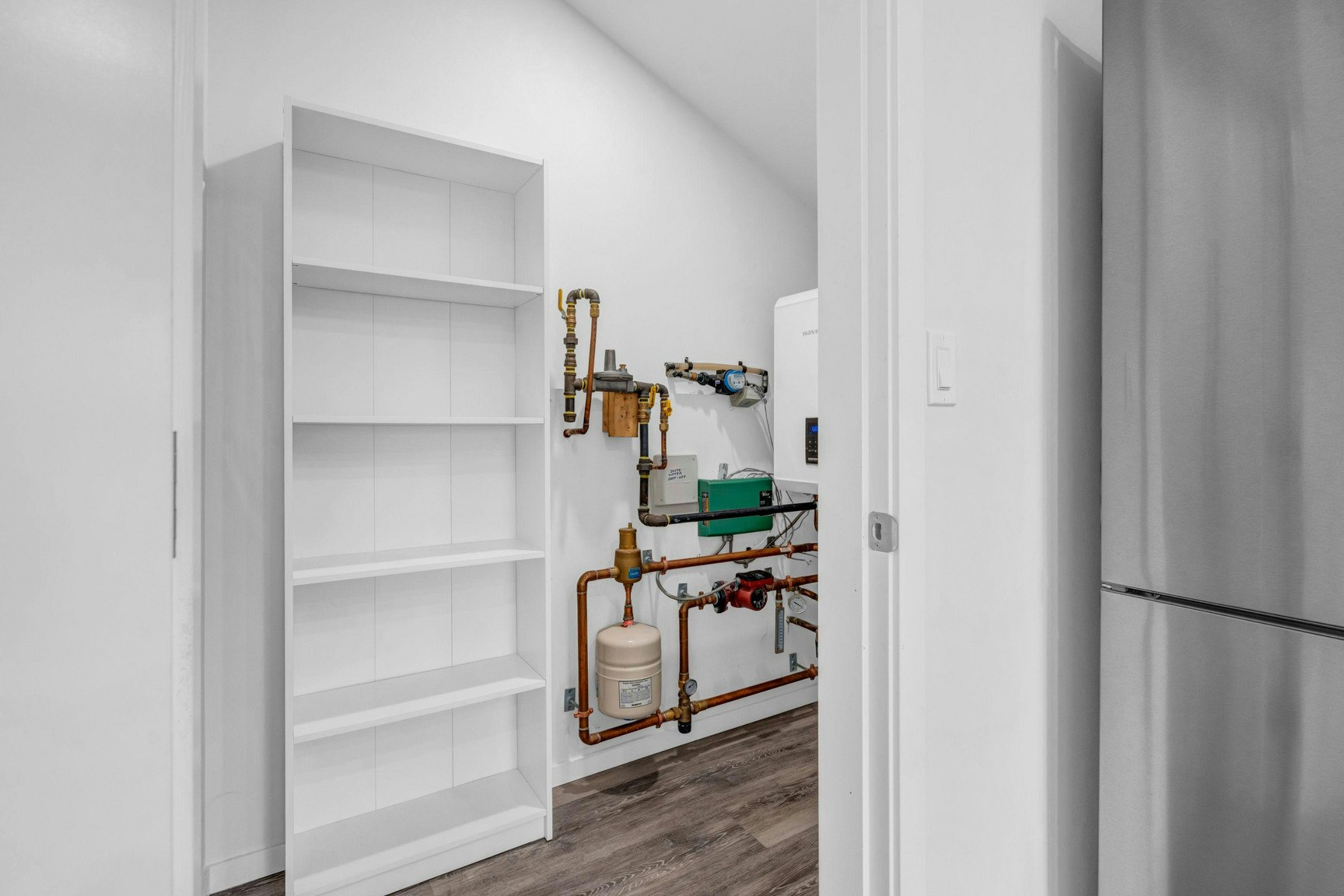210-1182 Comox Street, Vancouver, BC, V6E 1Z5 - 18