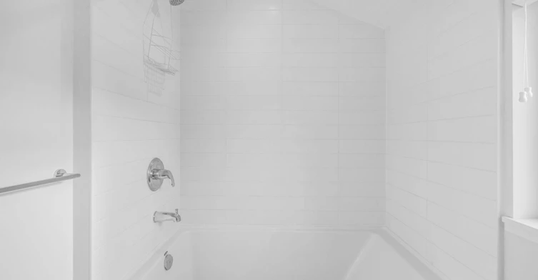 210-1182 Comox Street, Vancouver, BC, V6E 1Z5 - 11