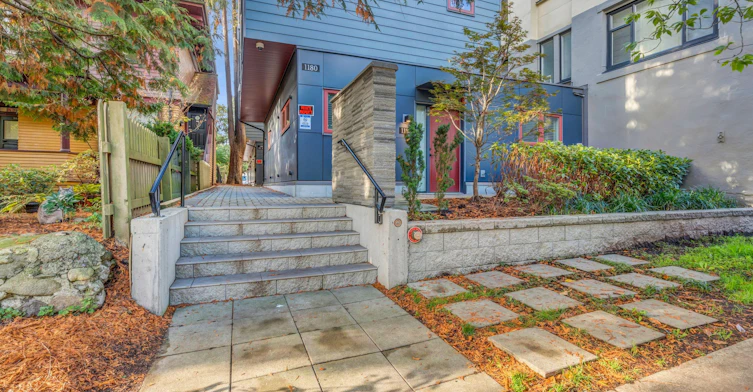 210-1182 Comox Street, Vancouver, BC, V6E 1Z5 - 19