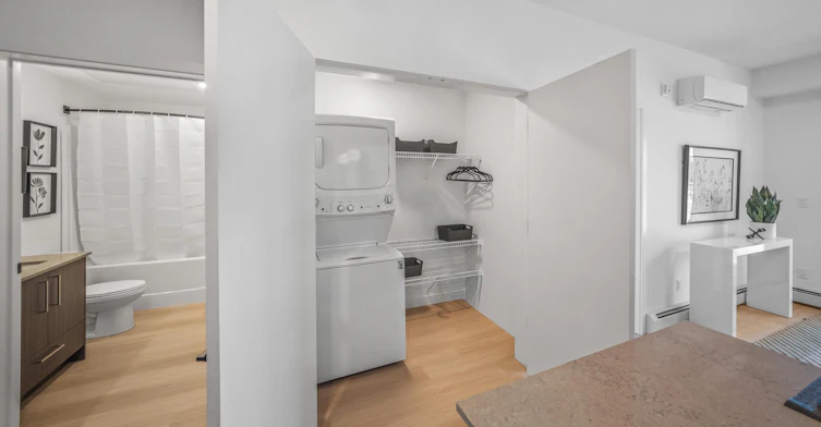 205 Hartwell Way SE, Calgary, AB, T2X 6K8 - 9