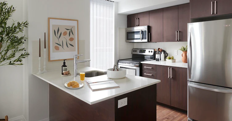 1507-305 Roehampton Avenue, Toronto, ON, M4P 0B2 - 3