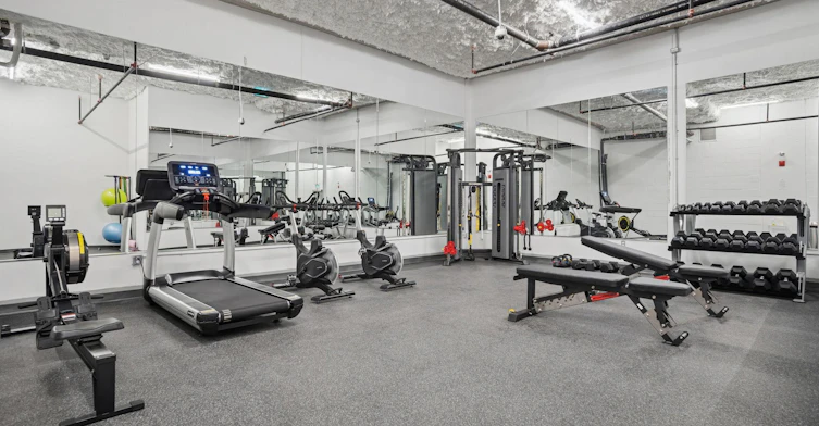 181 East 32nd Avenue, Vancouver, BC, V5V 0J3 - 8
