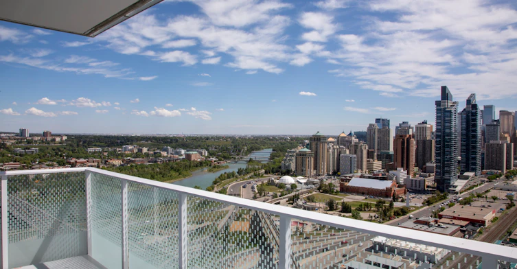 2701-1538 10 Avenue SW, Calgary, AB, T3C 3Y5