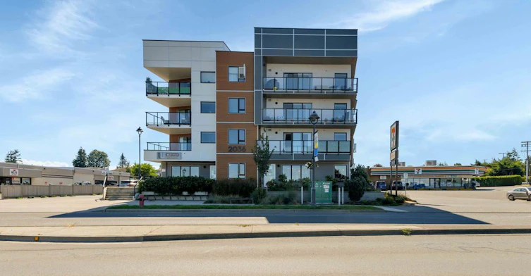0406-2036 S South Island Highway, Campbell River, BC, V9W 0E8 - 25