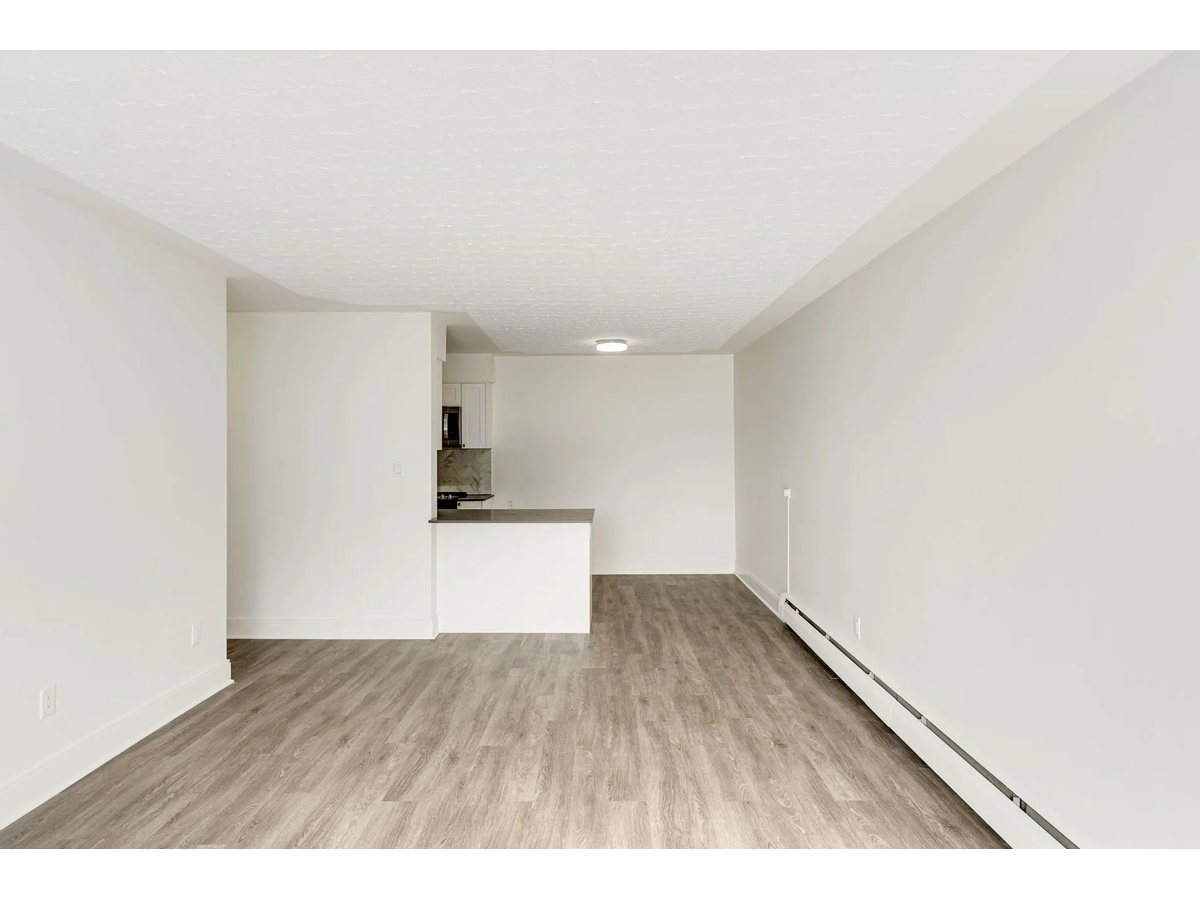 0525-1701 Cedar Hill Cross Road, Saanich, BC, V8P 2P9 - 13