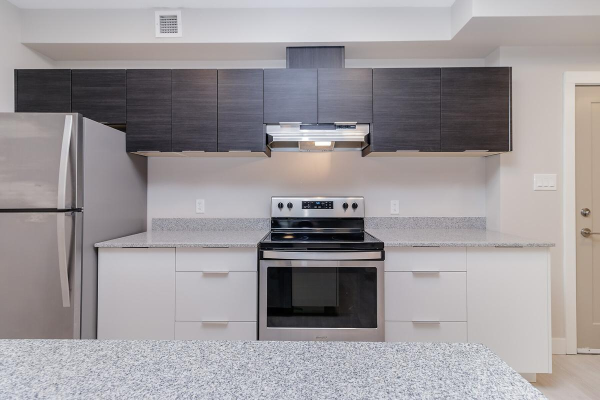 0301-5085 Uplands Drive, Nanaimo, BC, V9T 0L6 - 4