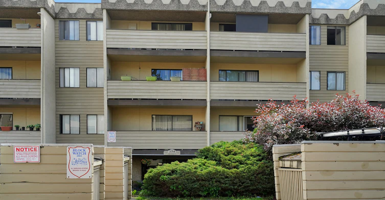 1-116-252 E Gorge Road, Victoria, BC, V9A 6W3 - 5