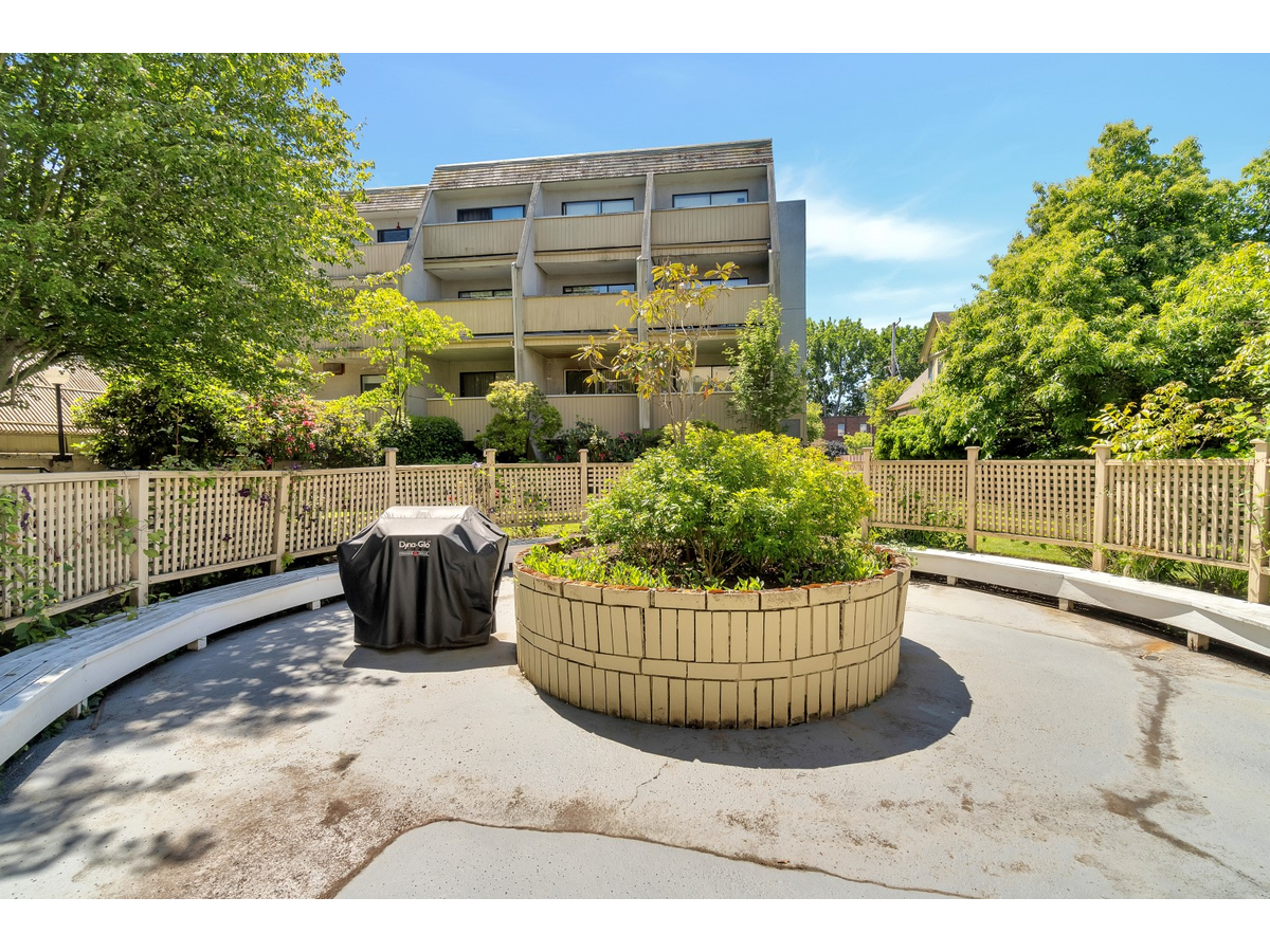 0427-1720 Cook Street, Victoria, BC, V8T 3P3 - 12