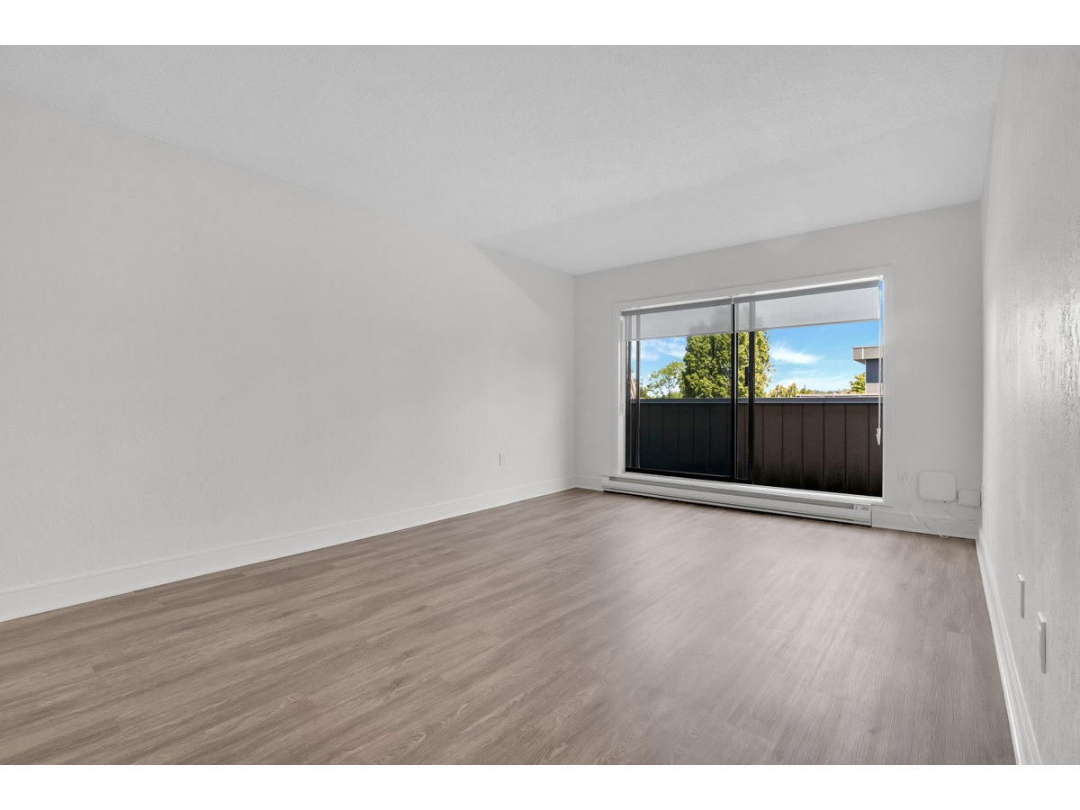 0427-1720 Cook Street, Victoria, BC, V8T 3P3 - 21