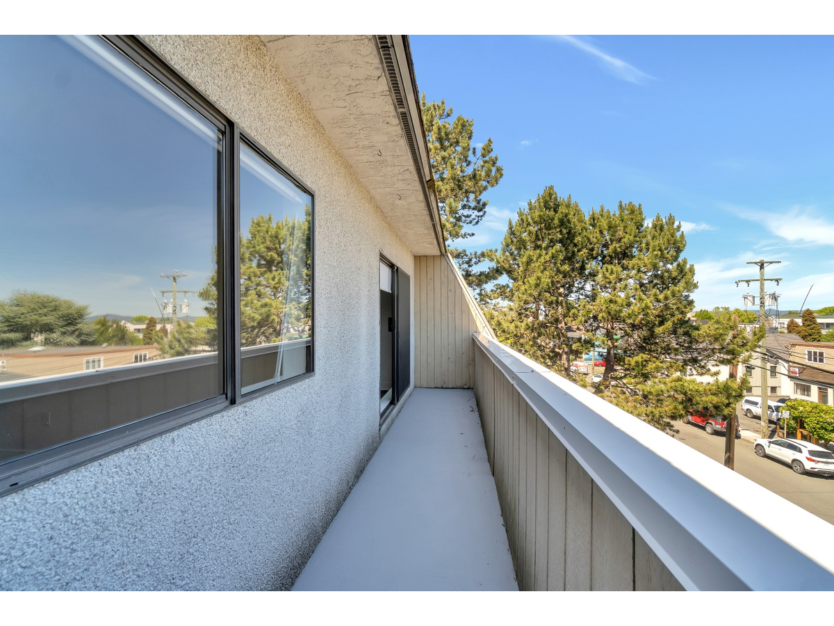 0427-1720 Cook Street, Victoria, BC, V8T 3P3 - 22