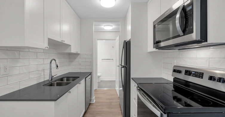 0427-1720 Cook Street, Victoria, BC, V8T 3P3 - 18
