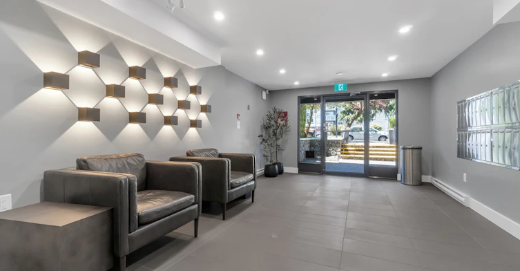 0213-2533 Dowler Place, Victoria, BC, V8T 4H7 - 13