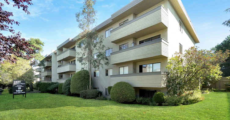 0301-2533 Dowler Place, Victoria, BC, V8T 4H7 - 9