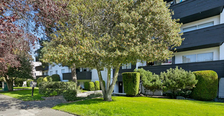 0301-2533 Dowler Place, Victoria, BC, V8T 4H7 - 31