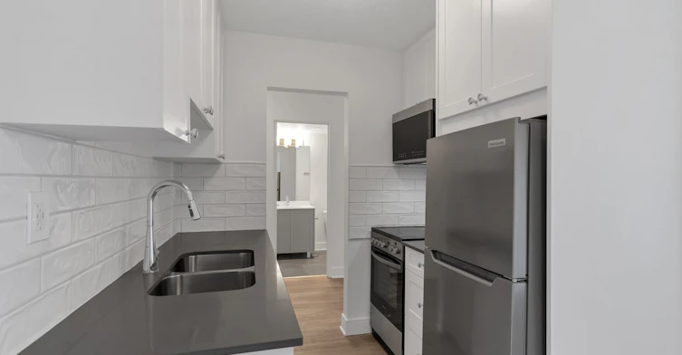 0407-2533 Dowler Place, Victoria, BC, V8T 4H7 - 14
